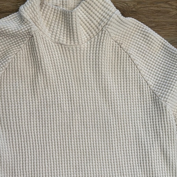 Cozy Cream Cropped Sweater - Picture 4 of 5